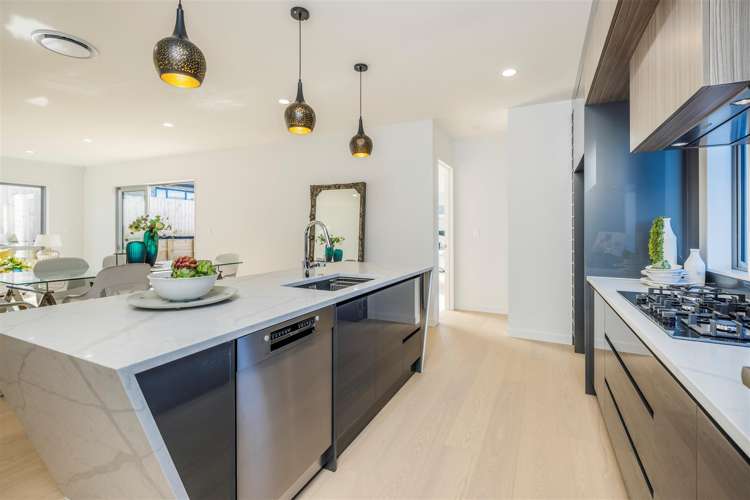 8 Whawhaki Road Beachlands_10