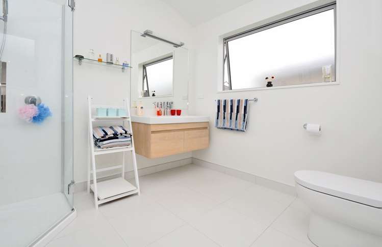 18a Pyne Crescent Pokeno_10