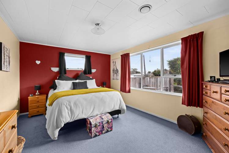 9 Tucker Lane Clive_7