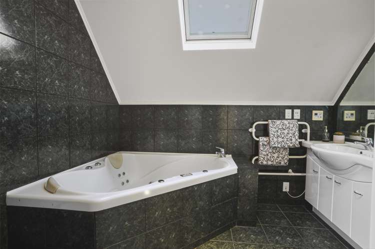 3 Ings Avenue Saint Clair_17