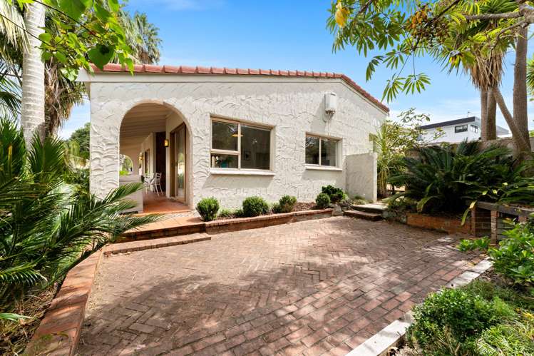 41 Amante Crescent Mairangi Bay_17