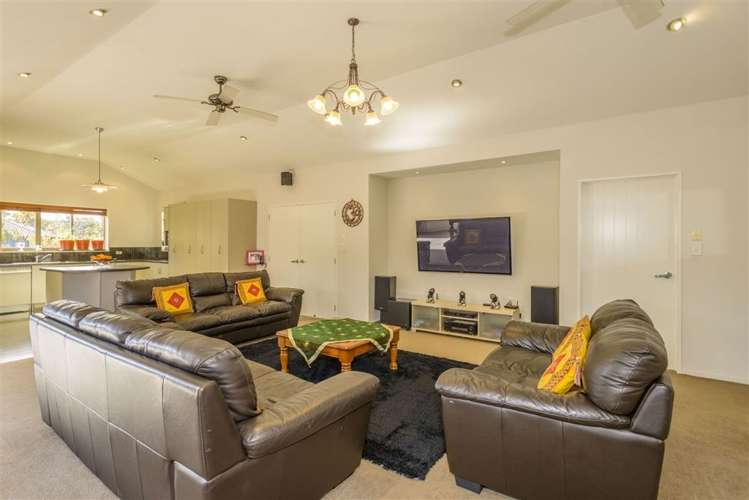 33 Bottle Lake Drive Parklands_10