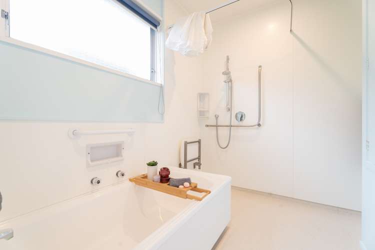 4 Compass Way Whitby_21