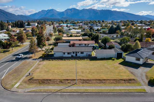 57 Luxmore Drive Te Anau_2