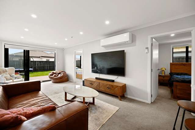2/3 Tiro Place Rototuna North_4