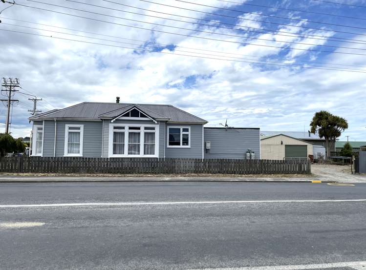 64 James Street Balclutha_1
