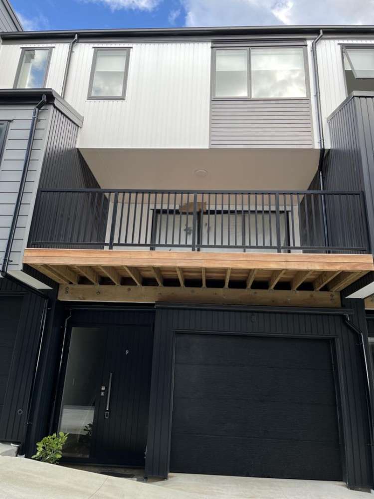 9/8 Bennett Road 10694_10