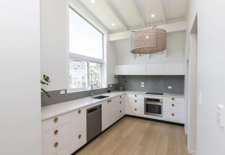 7 Bridgemere Lane Cracroft_13