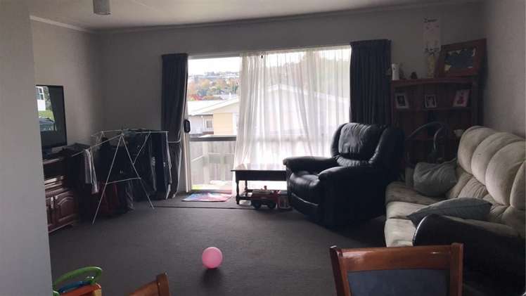 99 Sherwood Street Bellevue_7