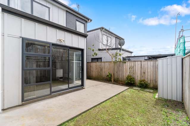 28 LIli Chen Way Mangere Bridge_2