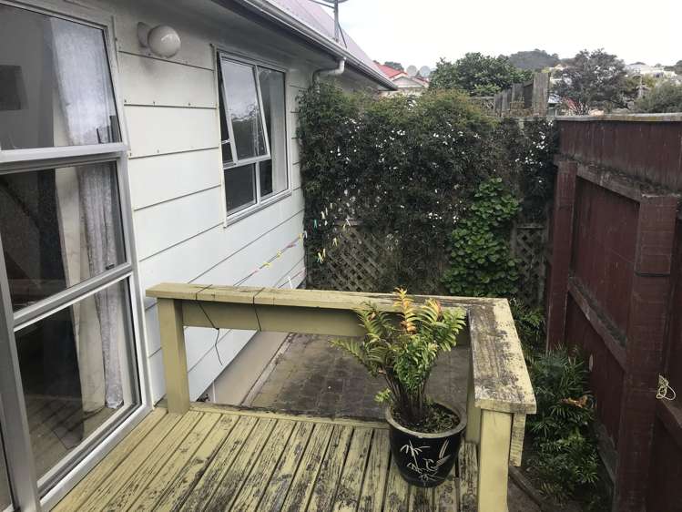 2/12 Cardall Street Newtown_5