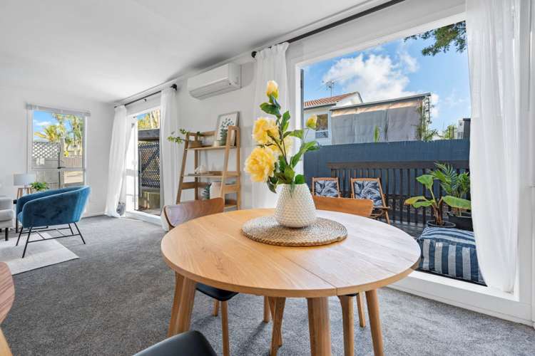 10 Karina Place Glen Eden_6