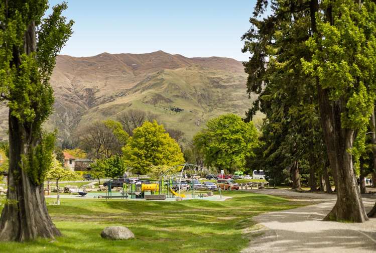 20 Wanaka-Mount Aspiring Road Wanaka_17