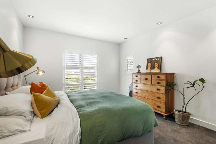 7/258 Hurstmere Road Takapuna_17
