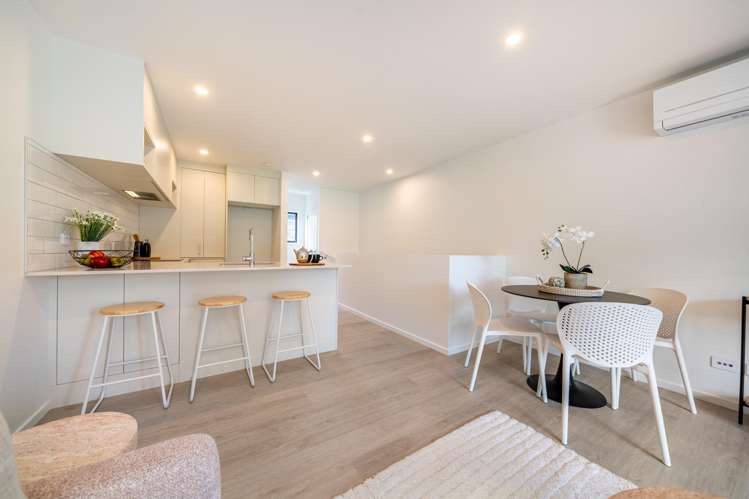 18-20 King Street Upper Hutt Central_8