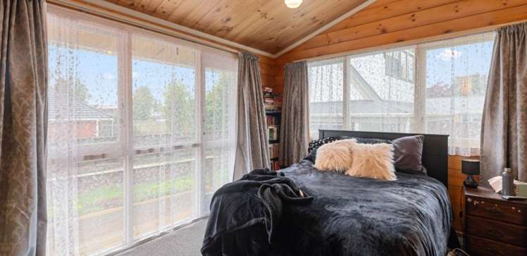 27 Huia Street Hillcrest_7