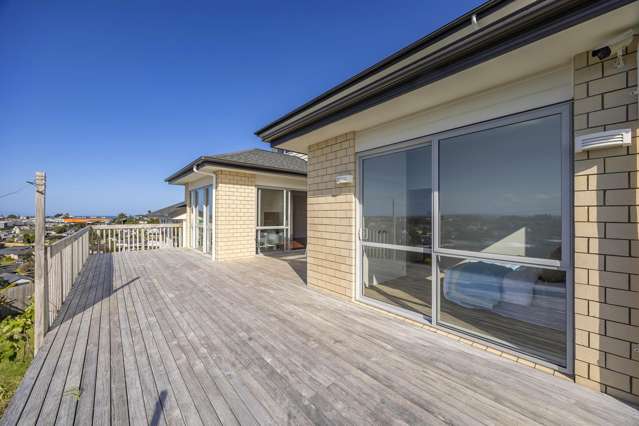 2 Myra G Place Stanmore Bay_4