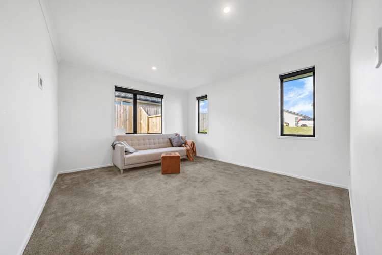 13 Leathem Crescent Pokeno_21