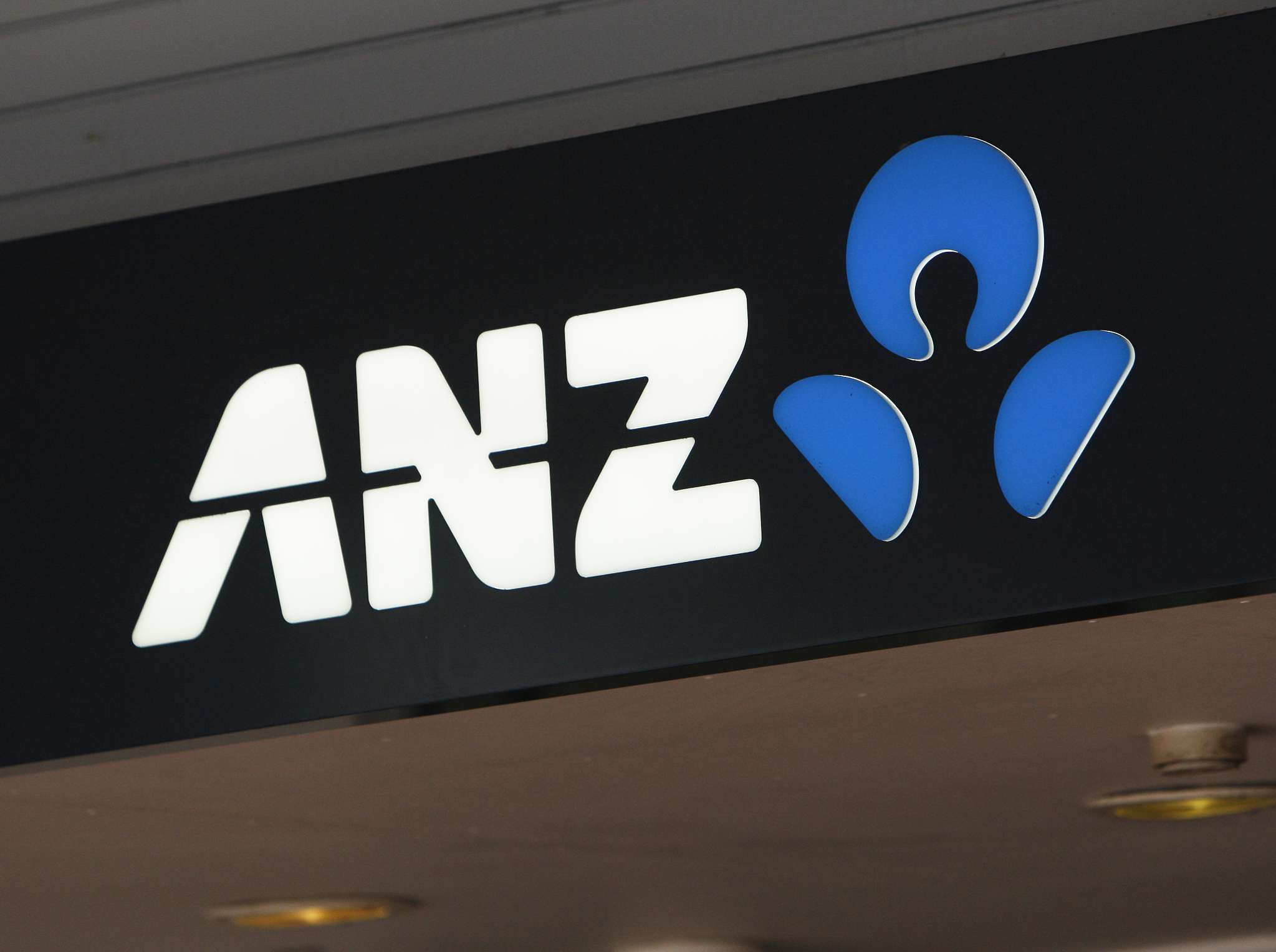 Aussie banking chief's home loan warning - what it means for NZ