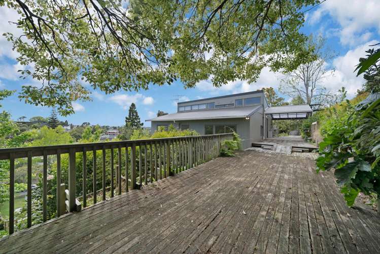 84 & 86 Ayton Drive Totara Vale_17