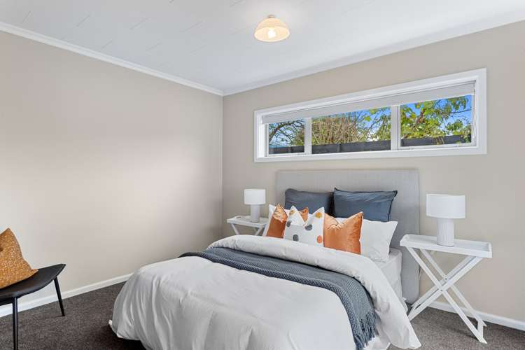 2/239 New Brighton Road Burwood_5