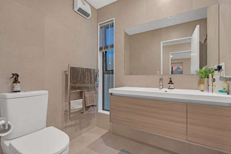 25 Matairangi Avenue Totara Heights_18