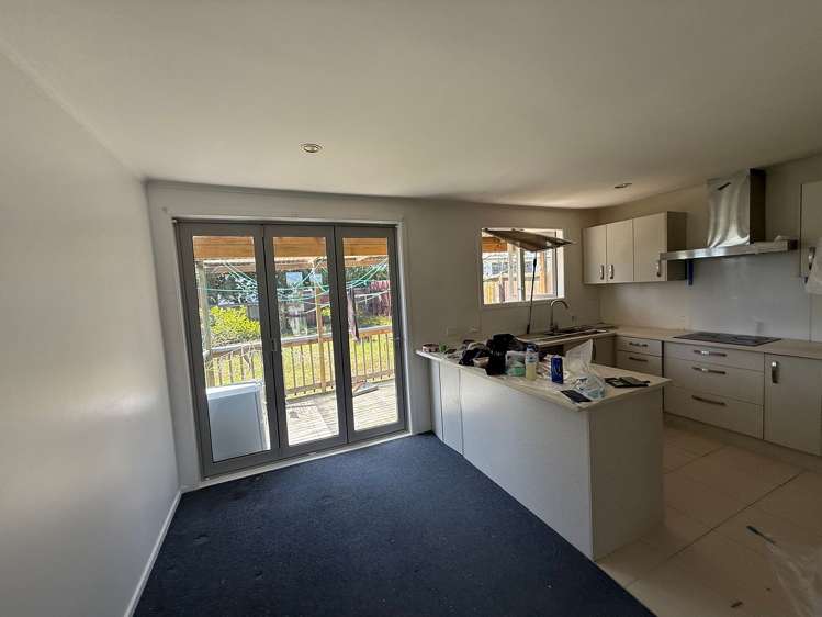 35 Toru Street Te Atatu Peninsula_9