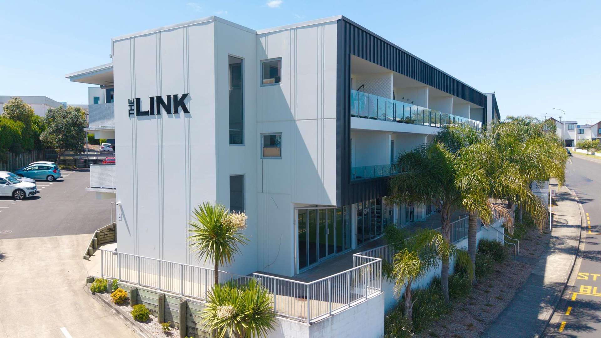 1/17 Link Crescent Stanmore Bay_0