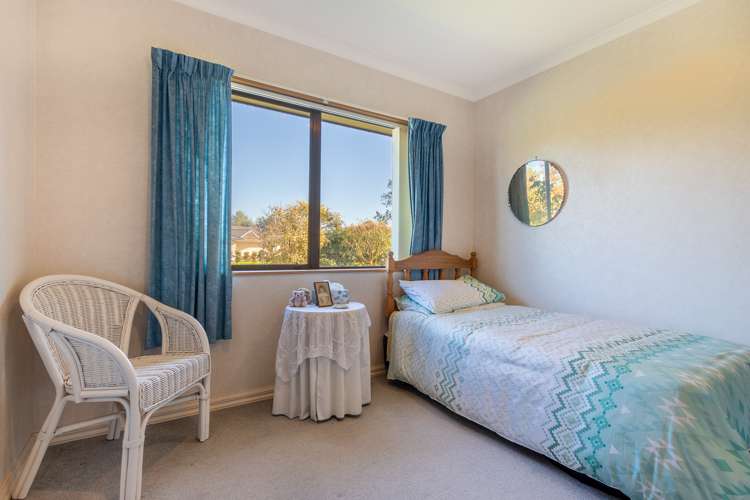 1 Curnow Place Leamington_15