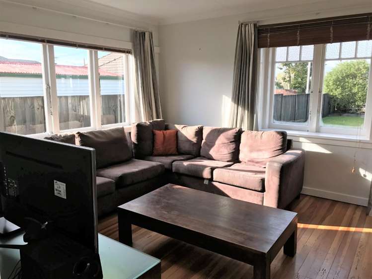 39 Normandy Avenue 1107_1