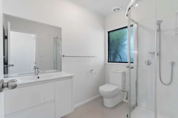 28 Santiago Crescent Unsworth Heights_16