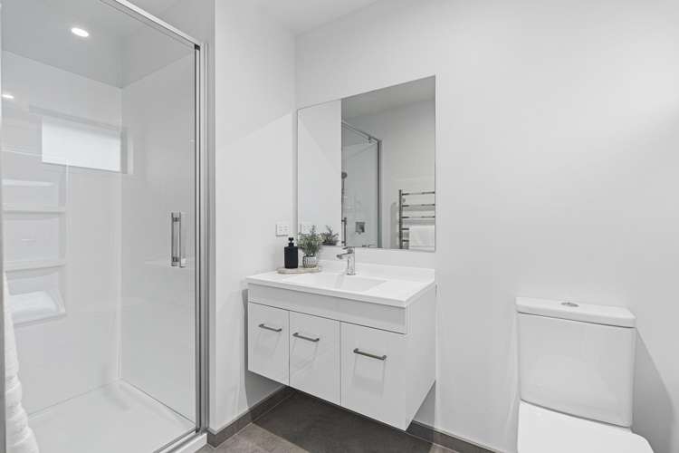 1/5 Massey Street Westown_12
