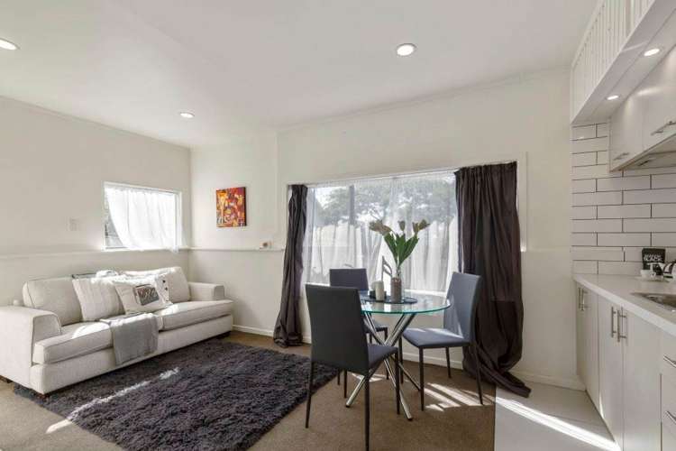 120 Sunrise Avenue Mairangi Bay_16