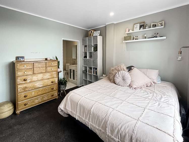 3a/6 Queen Street Palmerston North Central_7