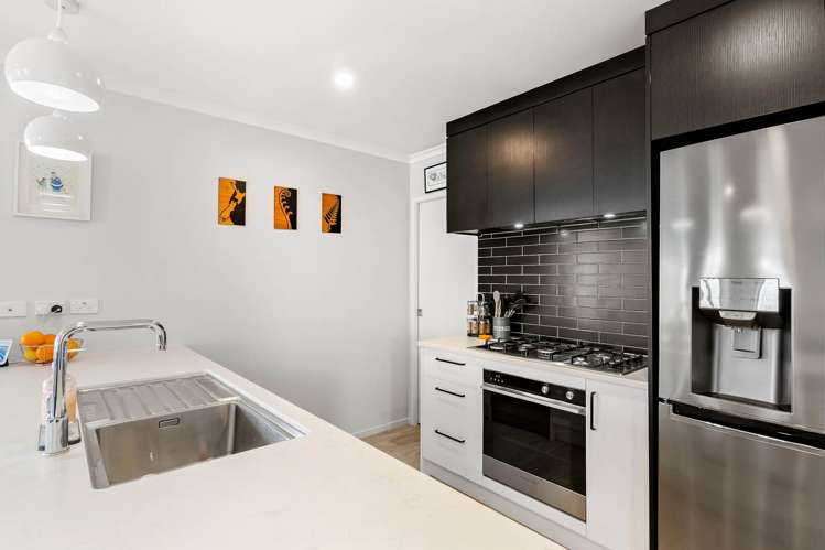29 Lippiatt Crescent Pokeno_10