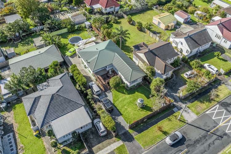 30 Gardner Avenue New Lynn_24