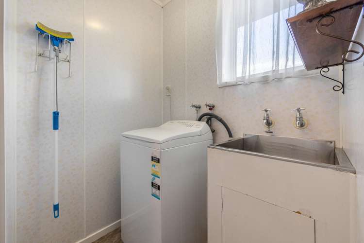2/42 Sanders Avenue Westown_12
