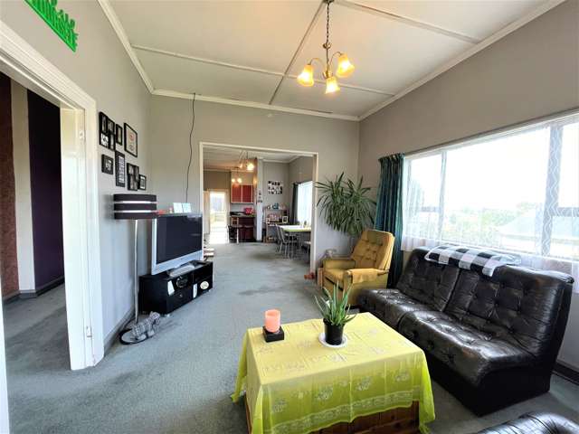 218 Clyde Street Balclutha_2