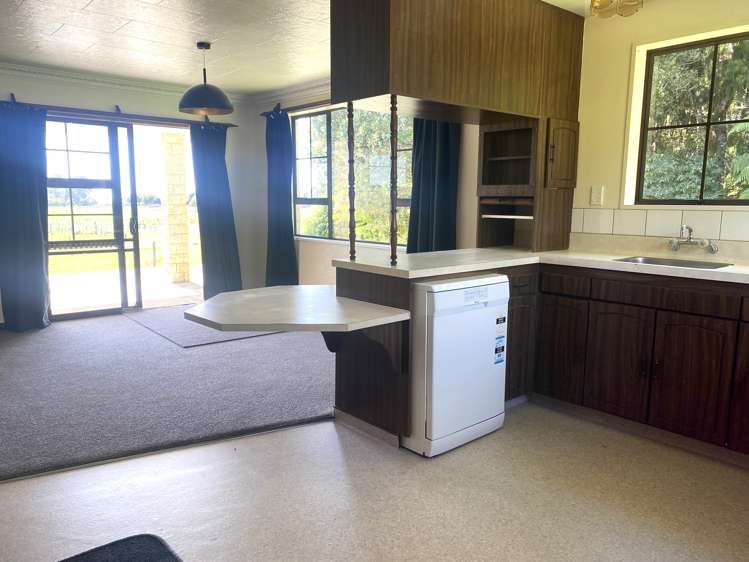 242 Utopia Road Westport_4