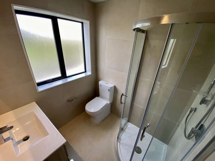 88 Sylvan Crescent Te Atatu South_9