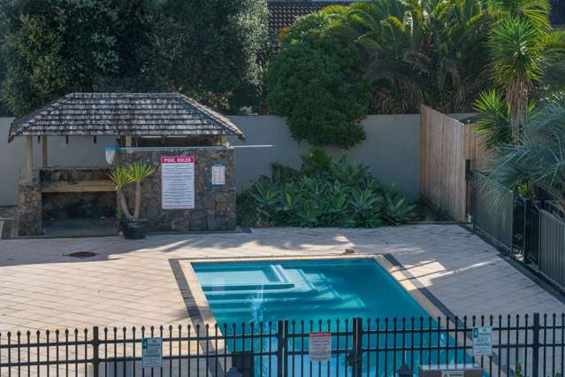 24/3 Riverside Road Orewa_4