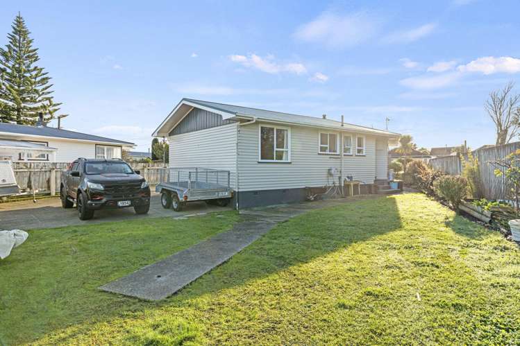 7 Johnson Street Bulls_14