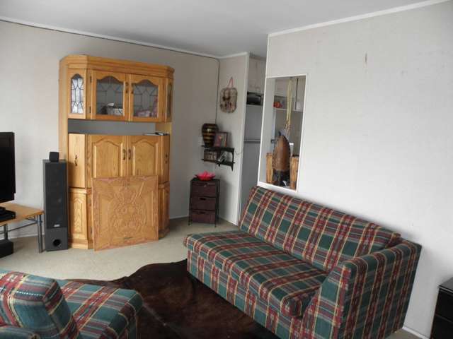 2/31 Nikau Street New Lynn_2