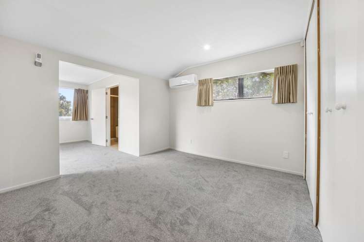 7A & 1/7A Tirimoana Road Te Atatu South_12