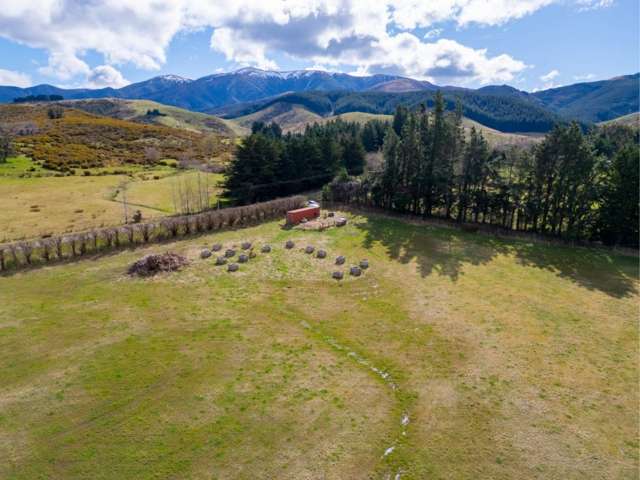 Stunning 4.2651 Ha Block with Exceptional Views