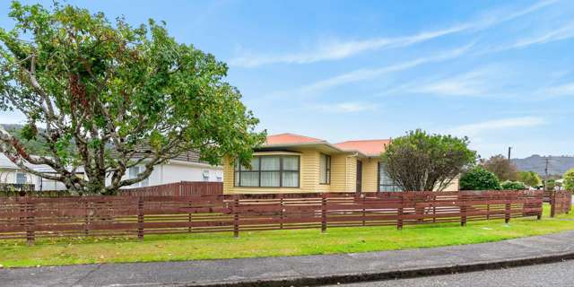 92 Peel Place Wainuiomata_1