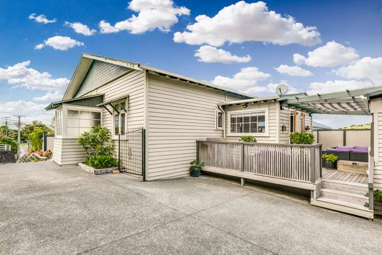 45 Lake Road Devonport_32