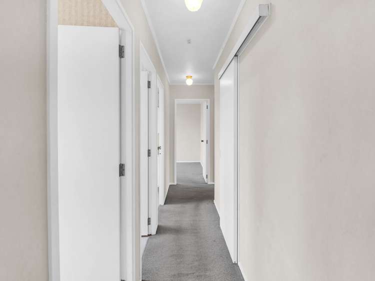 984H Tremaine Avenue Roslyn_10