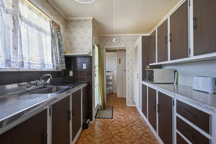 25 Browning Crescent Owhata_7