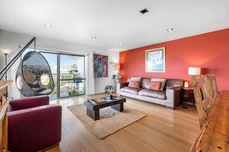 9 Tee Point Red Beach_6